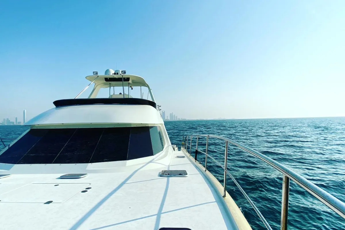 Luxury Yacht Charter Abu Dhabi